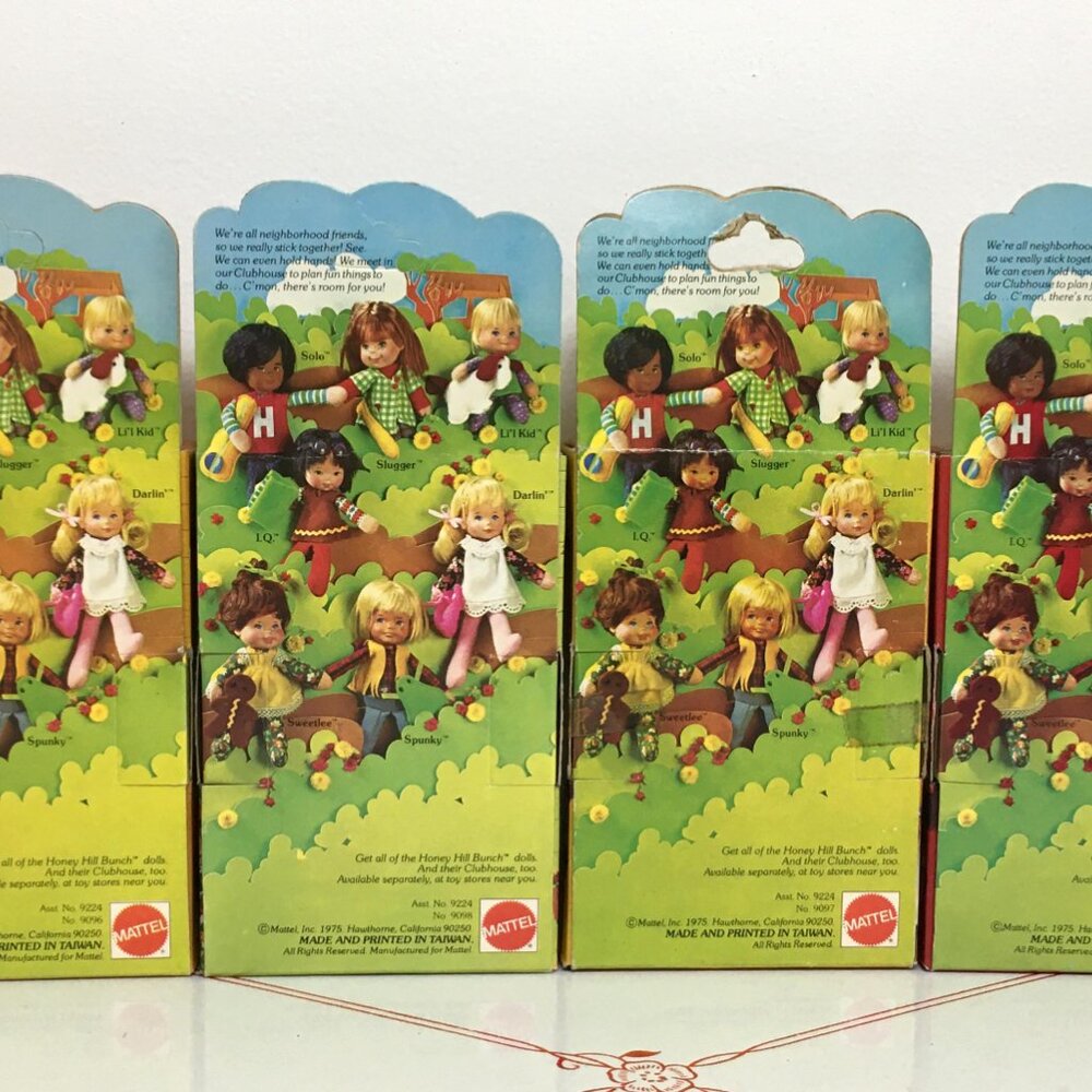 Lot of Nine (9) Vintage 1975 "Honey Hill Bunch" Dolls - by Mattel - Picture 12 of 13